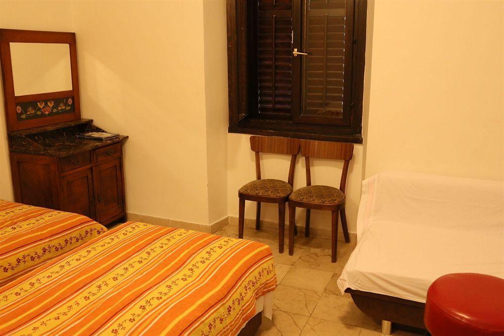 Malena Palace Experience Сплит Екстериор снимка