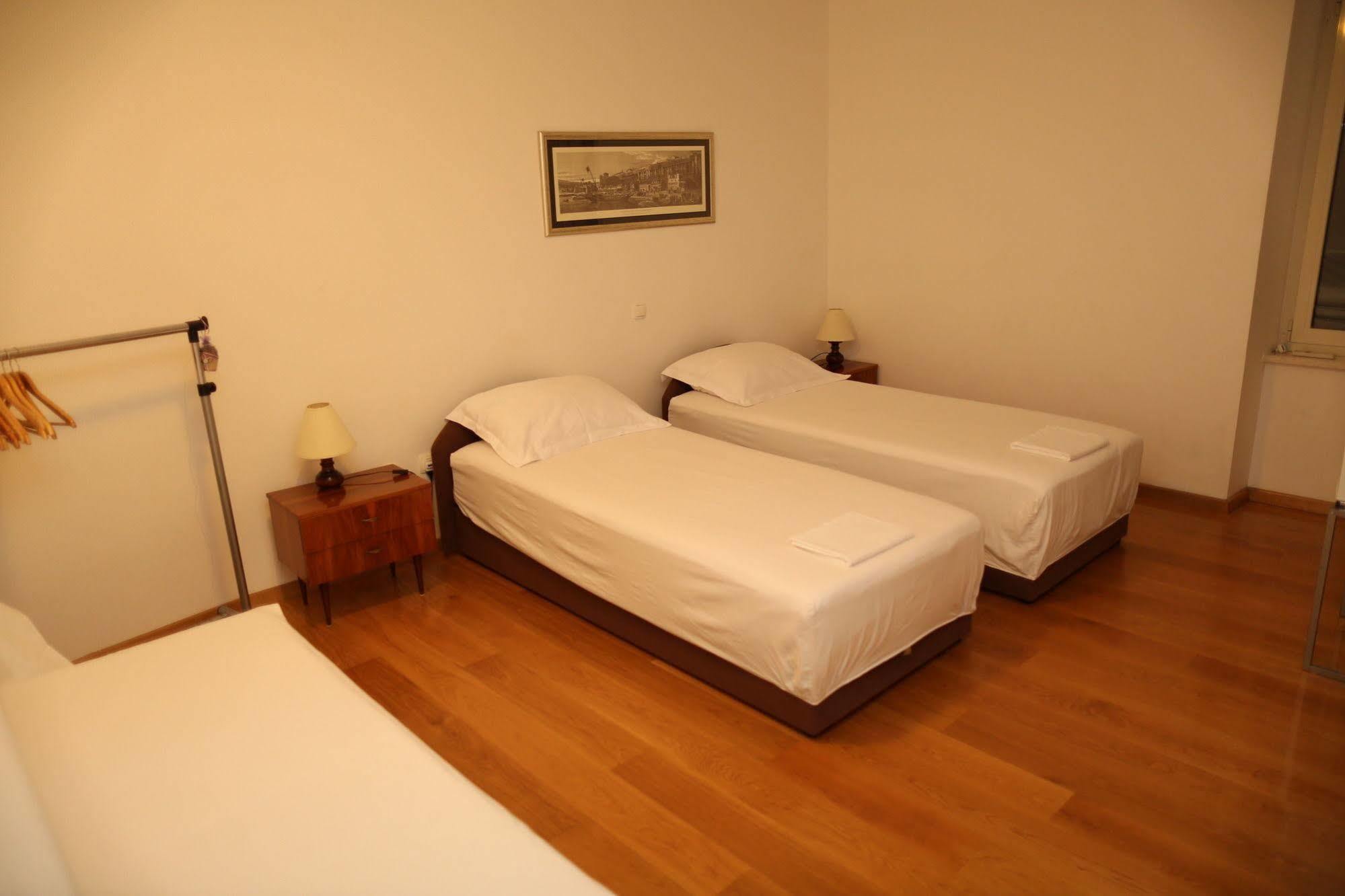 Malena Palace Experience Сплит Екстериор снимка
